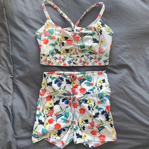 Fabletics Floral 2 Piece